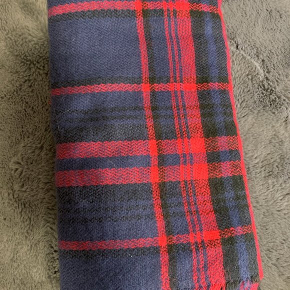 Blanket Scarf - Picture 1 of 2